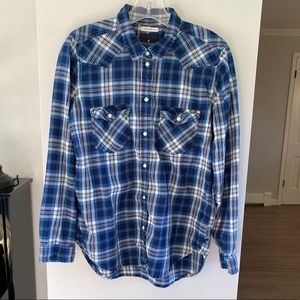American Eagle blue plaid lightweight flannel shirt